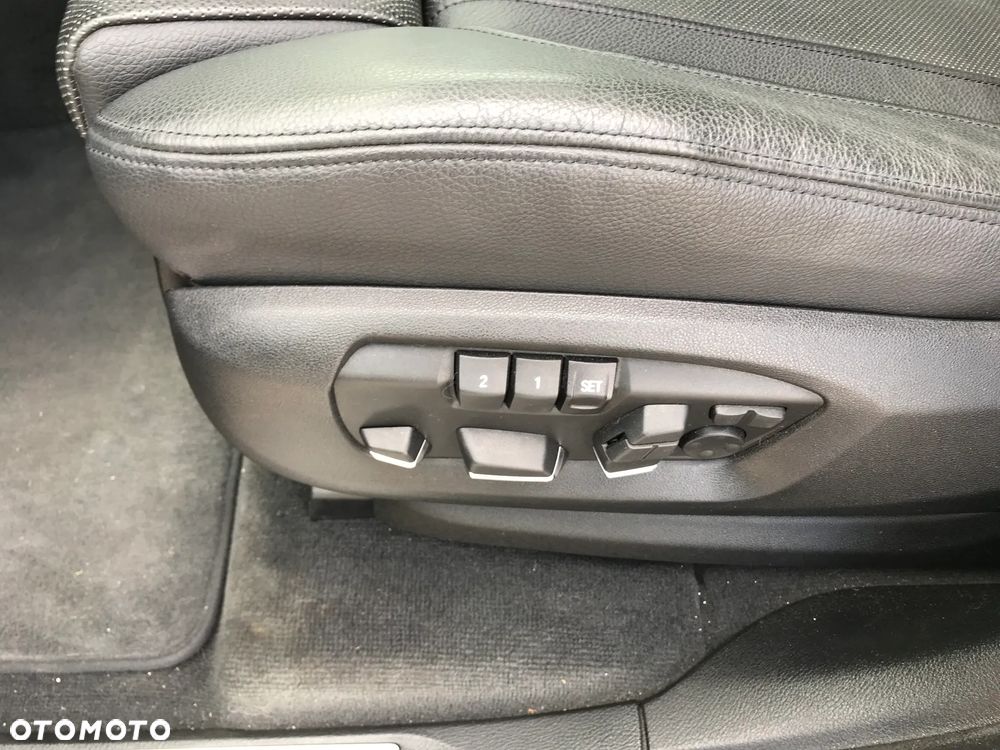 BMW X5 xDrive35i - 19