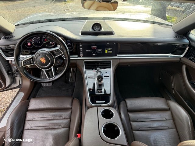 Porsche Panamera Sport Turismo - 29