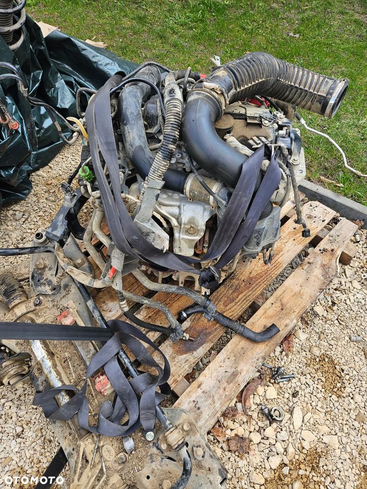 Renault Master silnik 2.3dci  kompletny z osprzetem +skrzynia biegow - 3