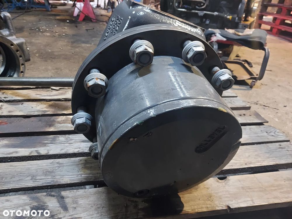 Zwolnica zwrotnica półoś lewa 10145969B CIĄGNIK VALTRA Q305S 2024r - 4