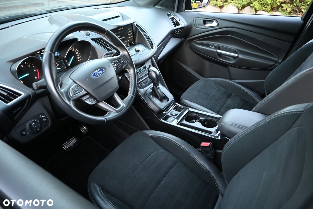 Ford Kuga 2.0 TDCi 4x4 ST-Line - 15