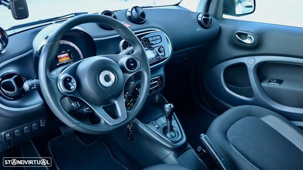 Smart ForTwo Coupé EQ passion - 16