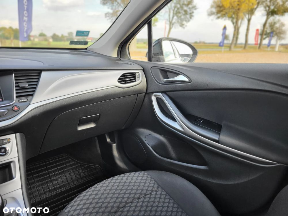 Opel Astra 1.2 T Edition S&S - 10