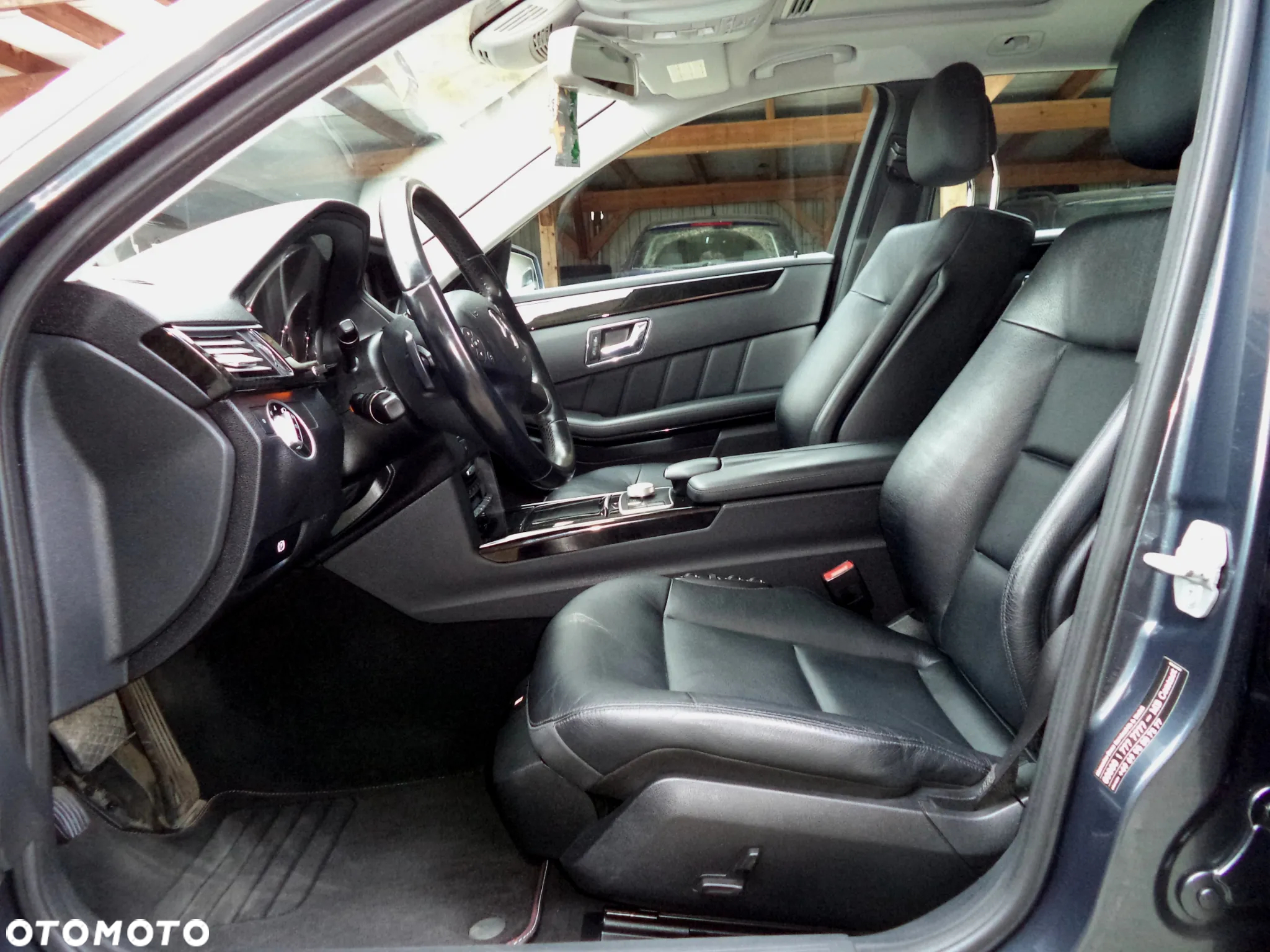 Mercedes-Benz Klasa E 350 T CDI DPF 4Matic BlueEFFICIENCY 7G-TRONIC Avantgarde - 7