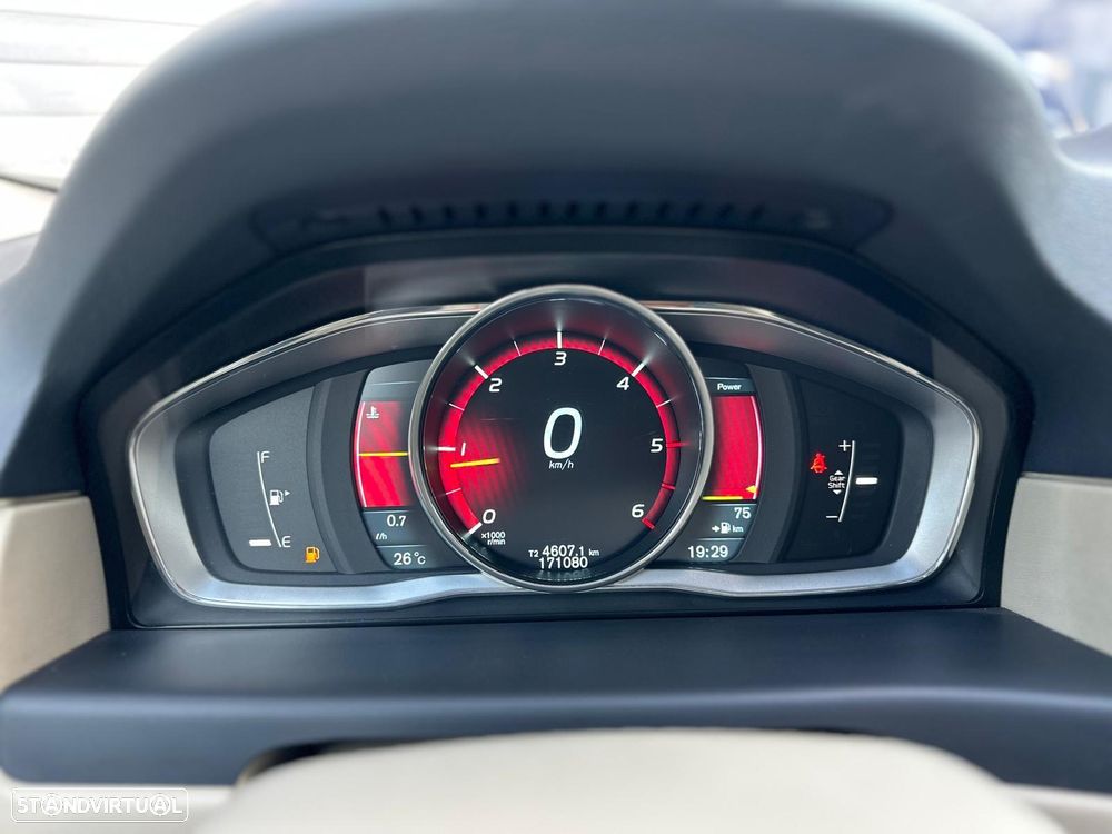 Volvo XC 70 2.0 D3 Drive Summum Start/Stop - 5