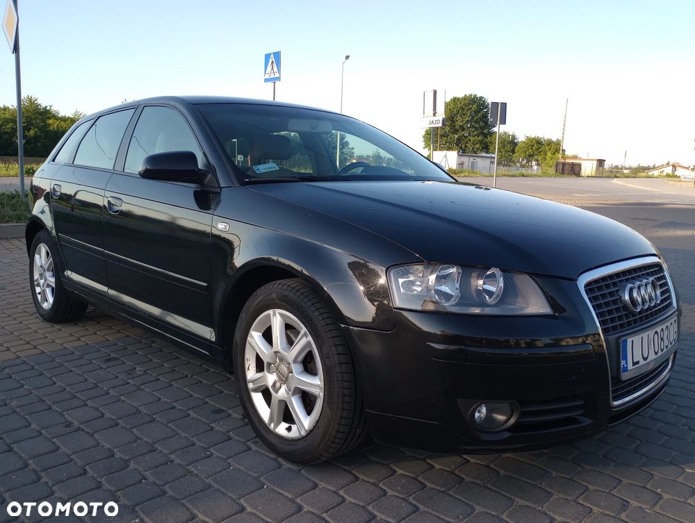 Audi A3 Sportback 2.0 FSI Ambiente - 3
