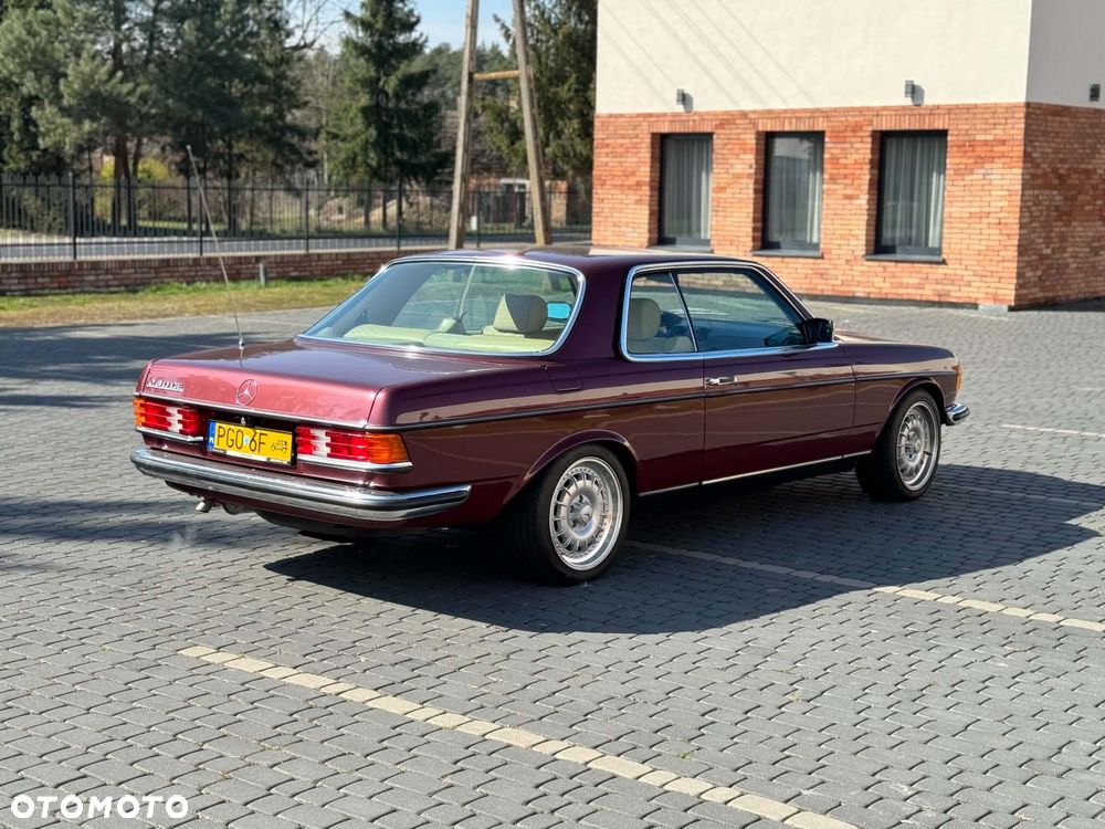 Mercedes-Benz W123 - 3