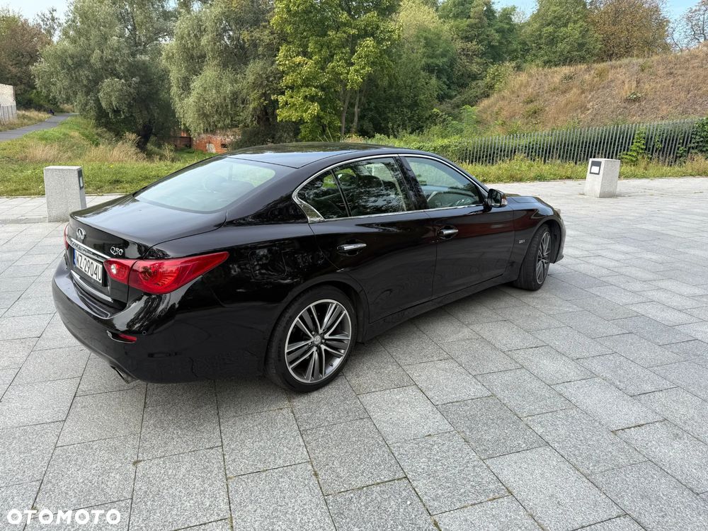 Infiniti Q50 - 8