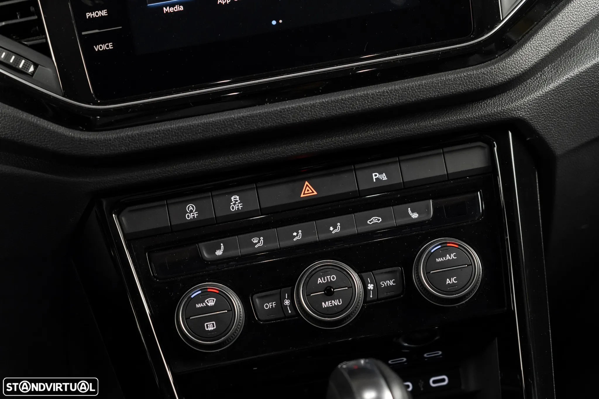 VW T-Roc 2.0 TSI 4M R DSG - 17