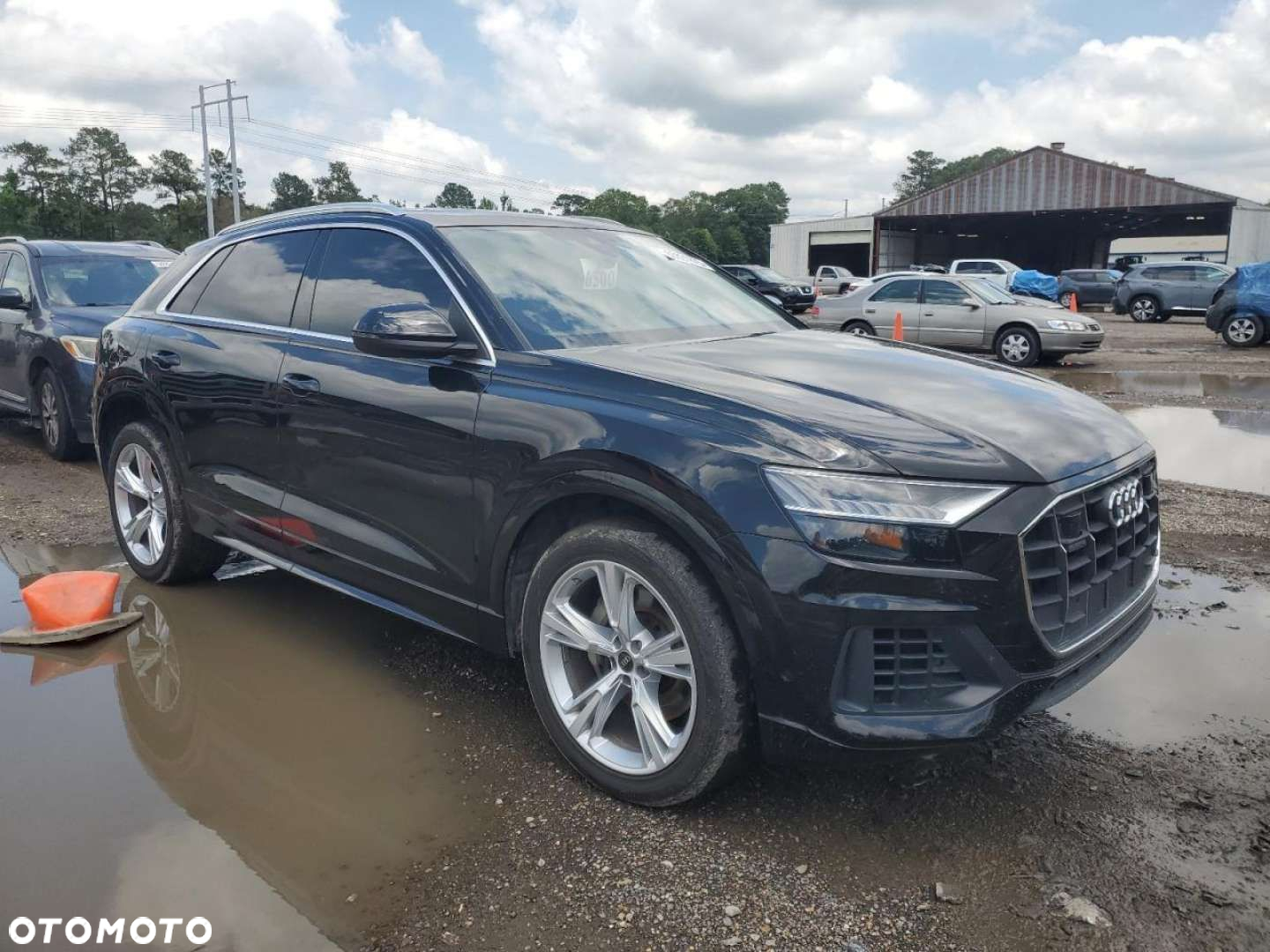 Audi Q8 - 8