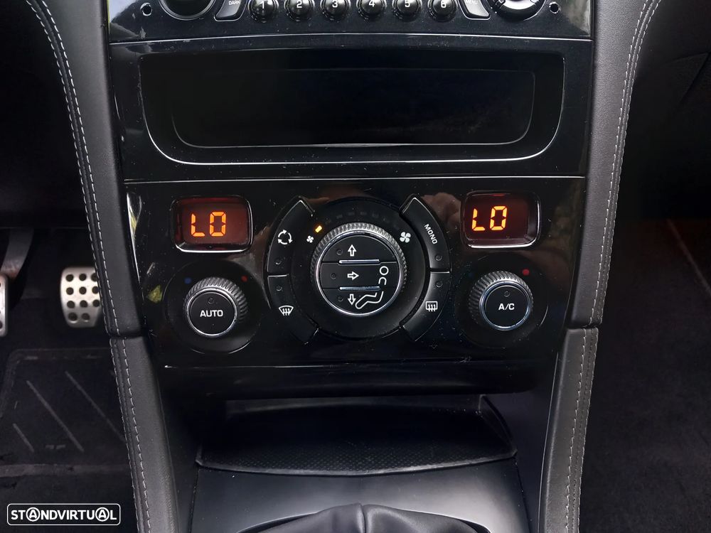 Peugeot RCZ 1.6 155 THP Onyx - 14