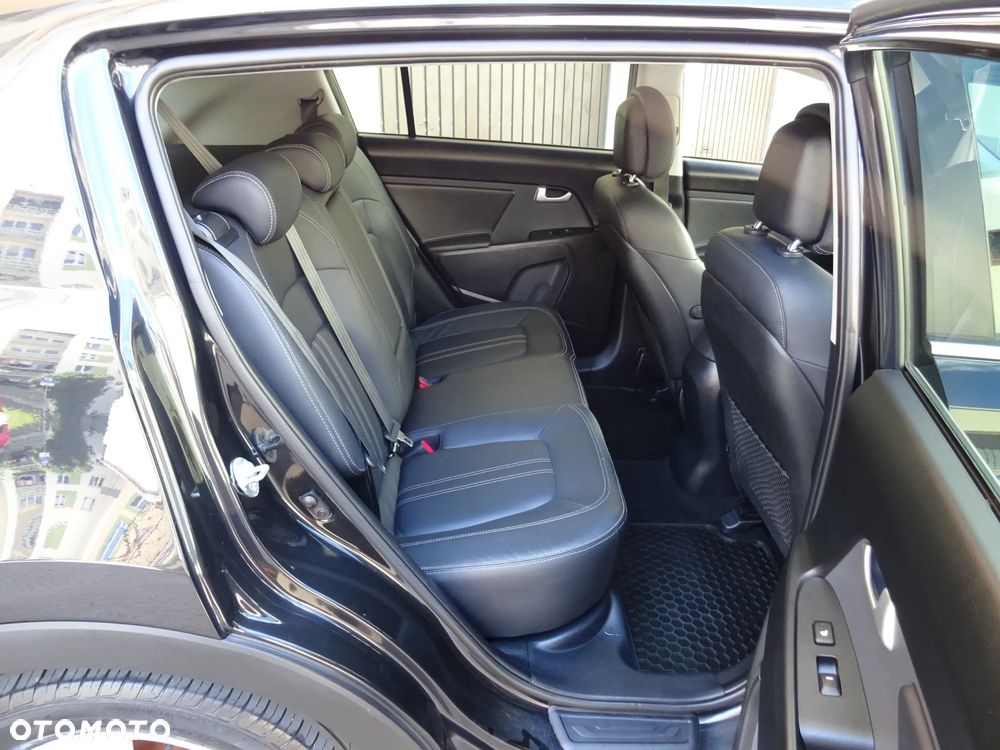 Kia Sportage 2.0 CRDI L AWD - 9