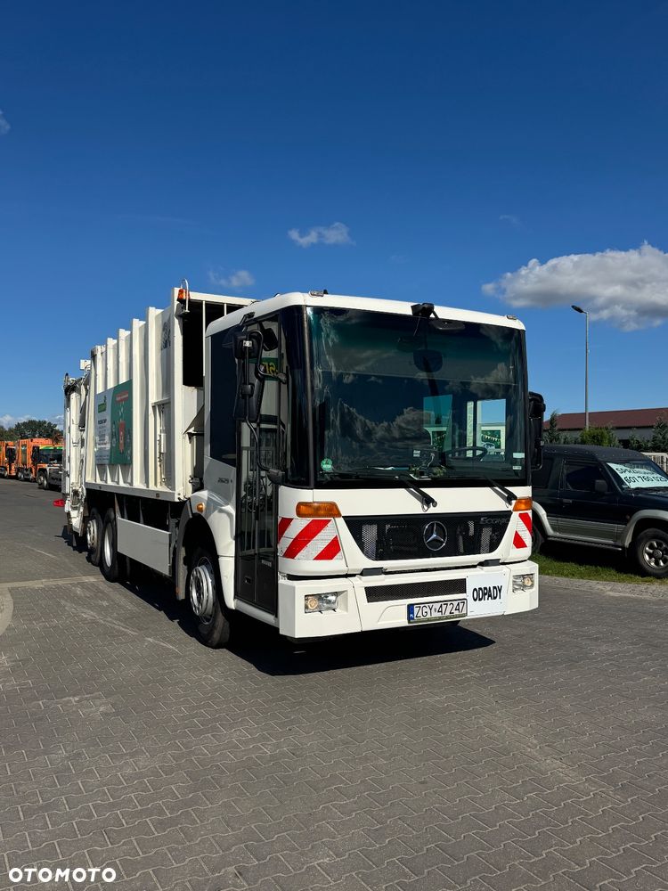 Mercedes-Benz Econic 2629 - 2