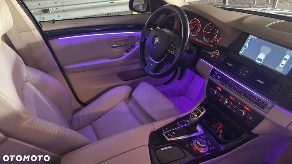 BMW Seria 5 520i - 10