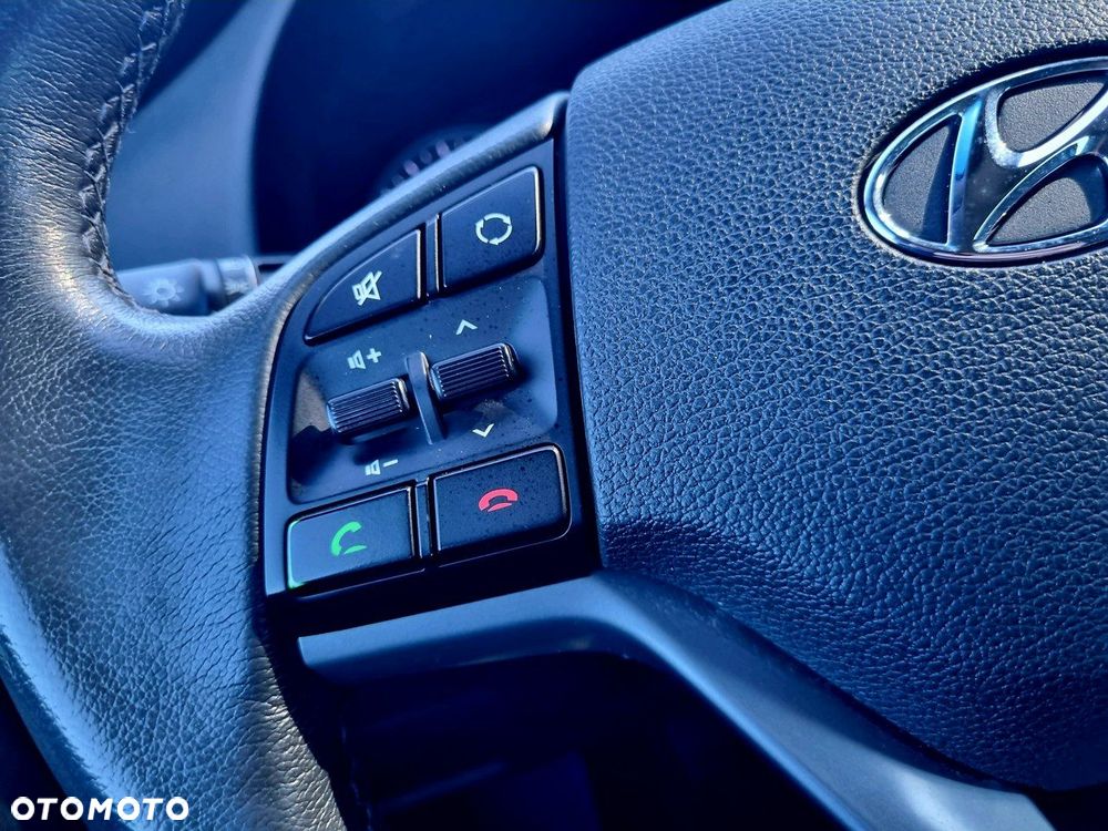 Hyundai Tucson blue 1.7 CRDi 2WD Style - 16