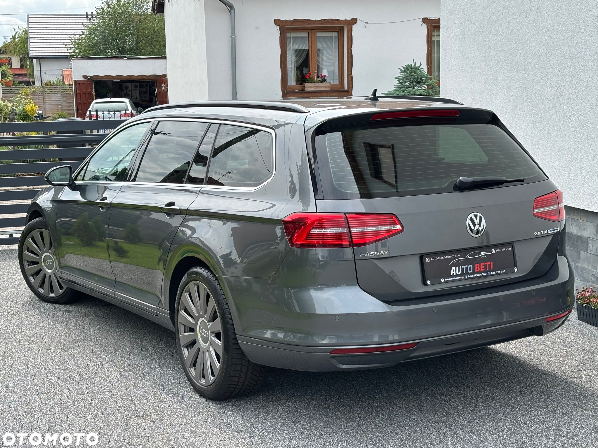 Volkswagen Passat Variant 2.0 TDI DSG (BlueMotion Technology) Comfortline - 4