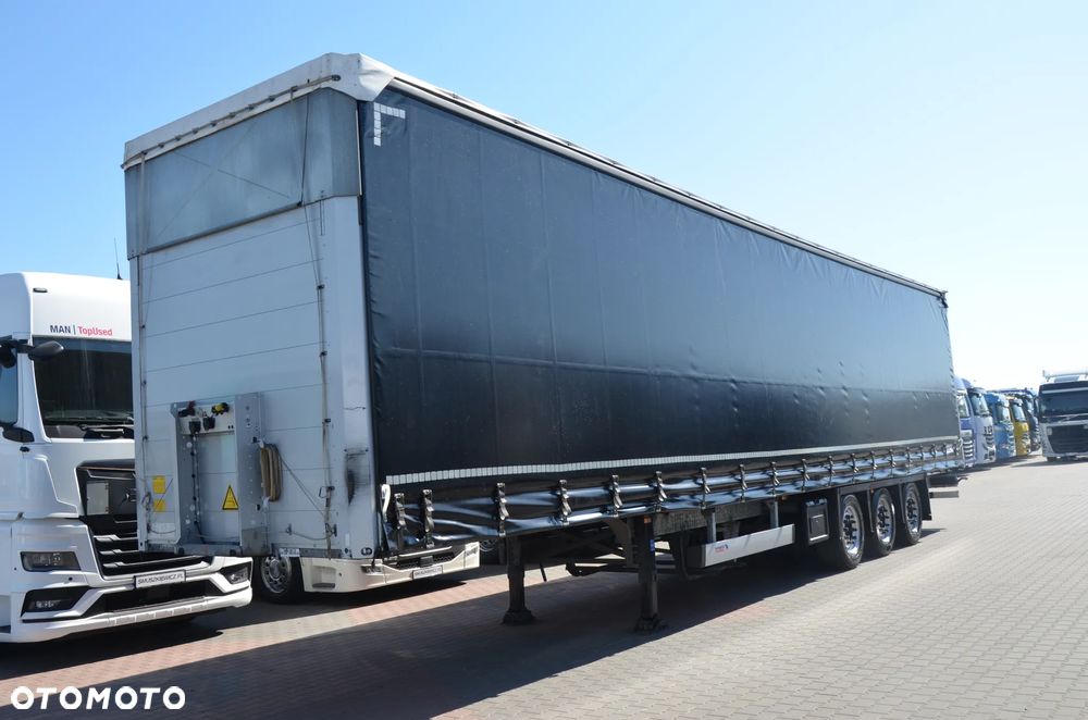 Schmitz Cargobull VARIOS / 2 POZIOMY JAZDY / OŚ PODNOSZONA / DACH POD. /  CODE XL / OCYNK 3672 - 1