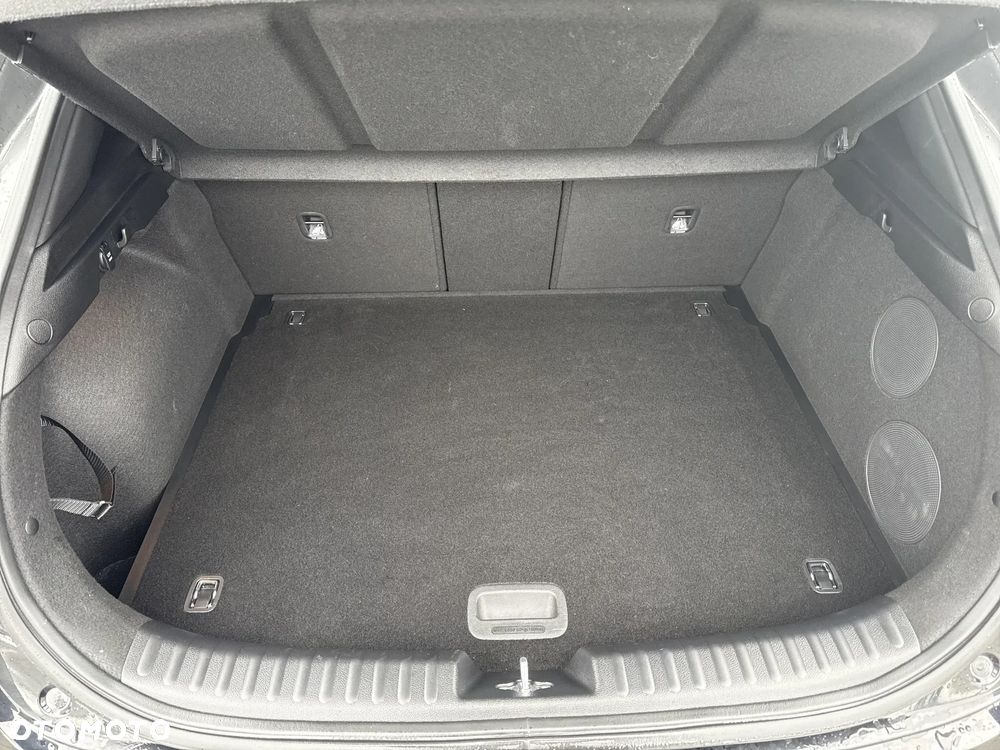 Kia XCeed 1.5 T-GDI Business Line DCT - 18