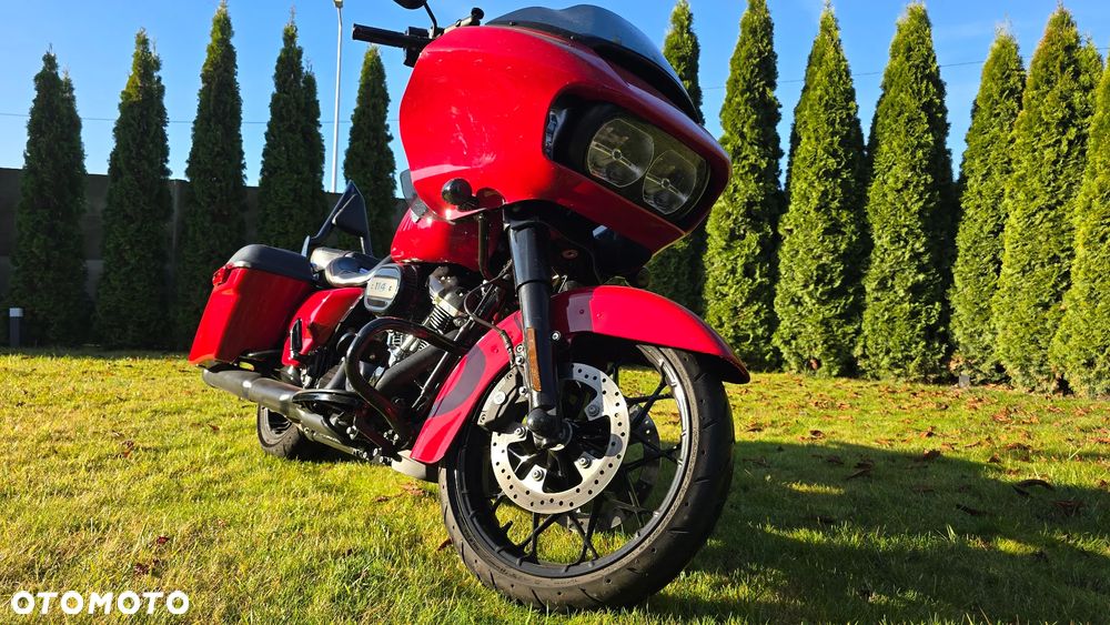 Harley-Davidson Touring Road Glide - 10