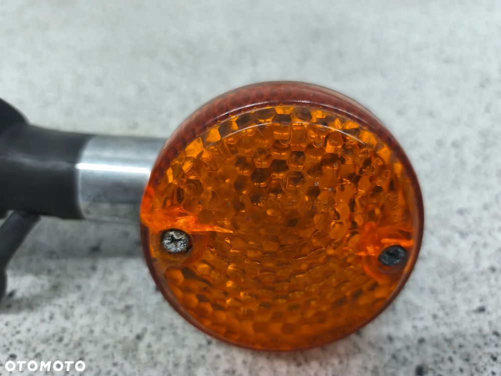 Kierunkowskaz prawy przód Honda VT700 VT 700 VT 1100 VT1100 Shadow 700 1100 - 4