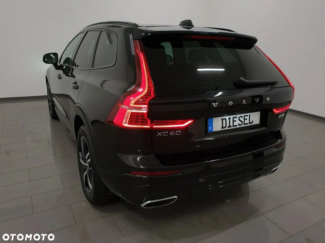 Volvo XC 60 D4 R-Design - 37
