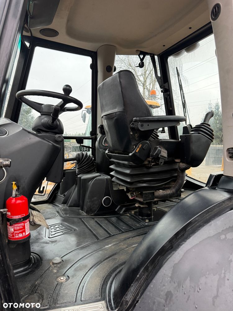 JCB 4CX - 5