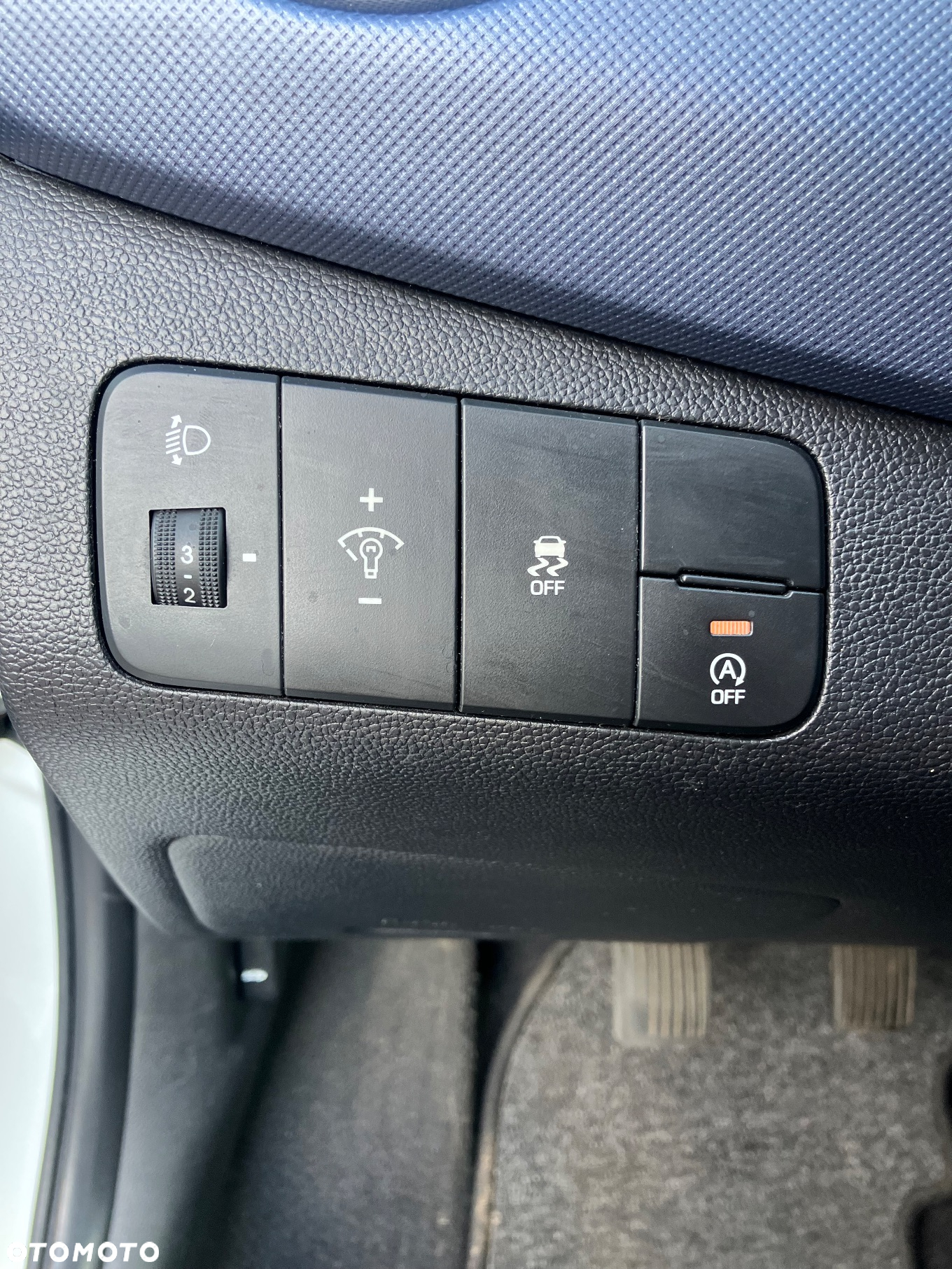 Hyundai i10 1.0 BlueDrive Comfort - 23