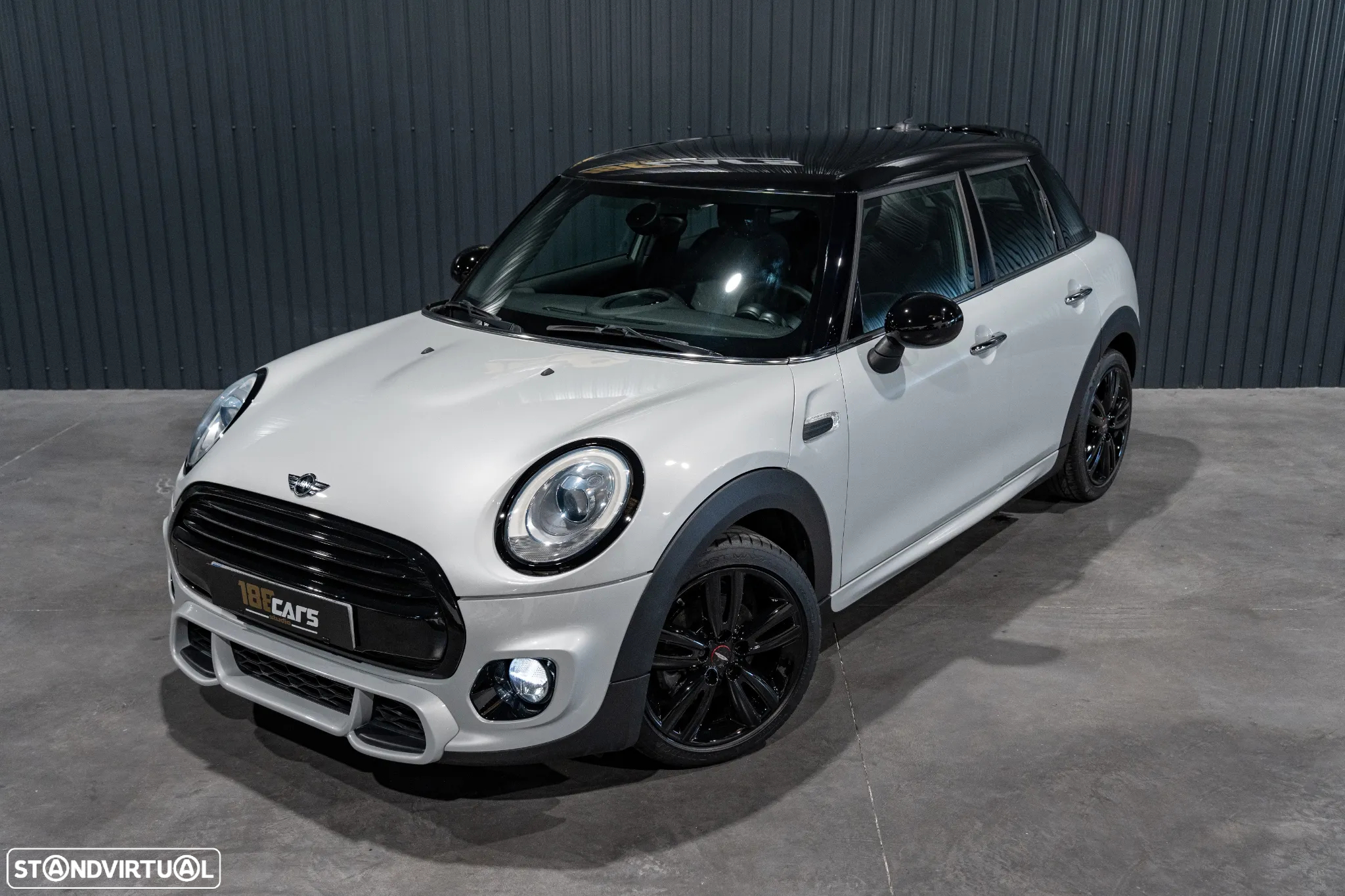 MINI 5 Portas Cooper D Auto - 39