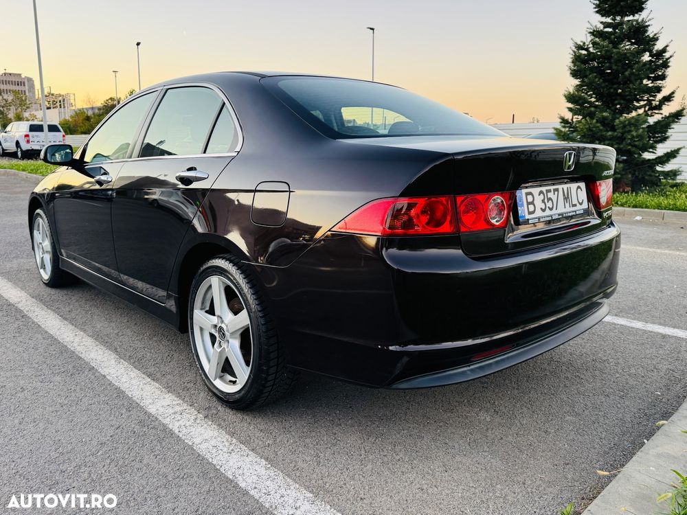 Honda Accord 2.2CDTi Tourer ES - 3