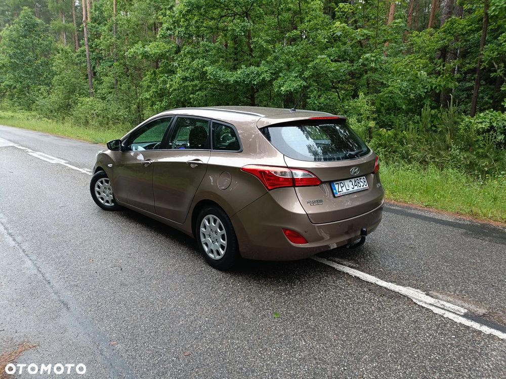 Hyundai i30 1.6 CRDi Comfort - 30