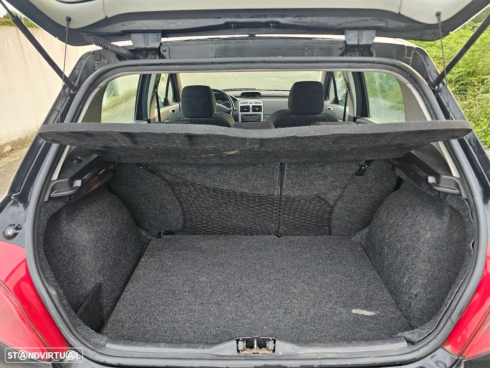 Peugeot 307 1.6 HDi Premium - 18