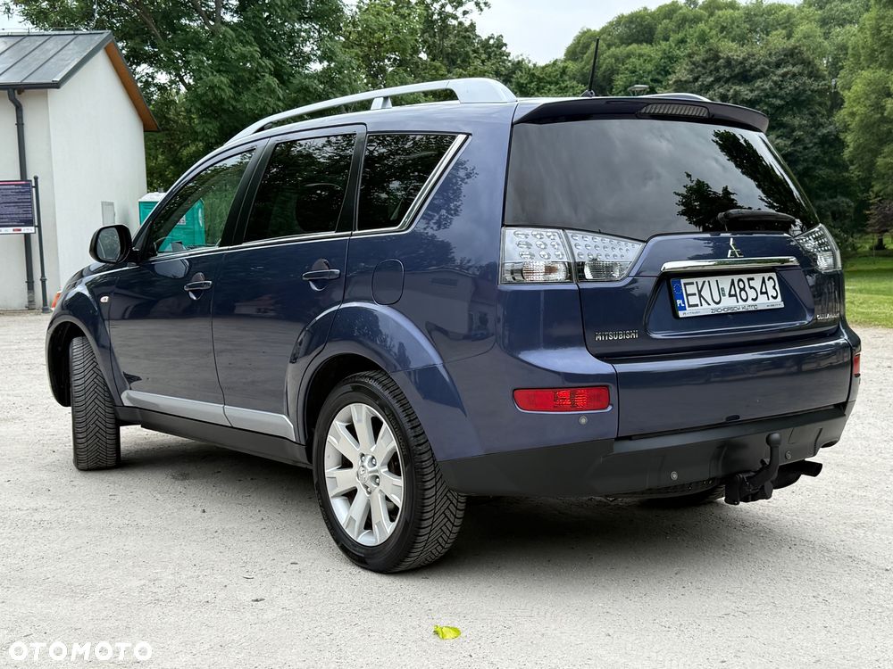 Mitsubishi Outlander 2.4 4WD CVT Intense - 9
