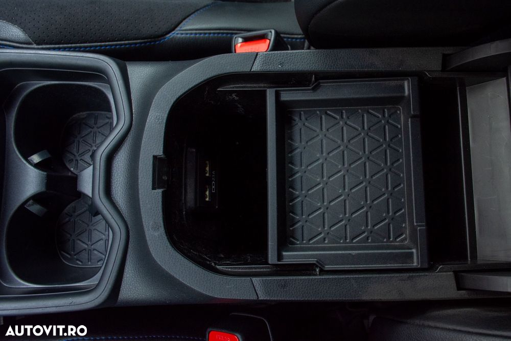 Toyota RAV4 2.5 Hybrid VVT-iE 4x4 Exclusive Bi-Tone - 24