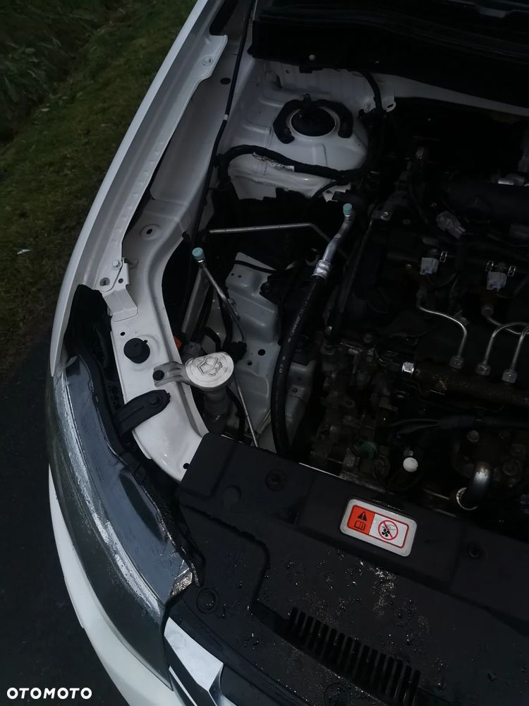 Mitsubishi Outlander 2.2 DI-D 4WD Automatik SUV-Star+ - 12