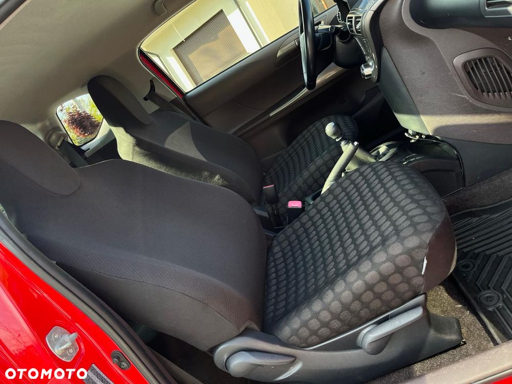 Toyota iQ 1.33 Plus - 13