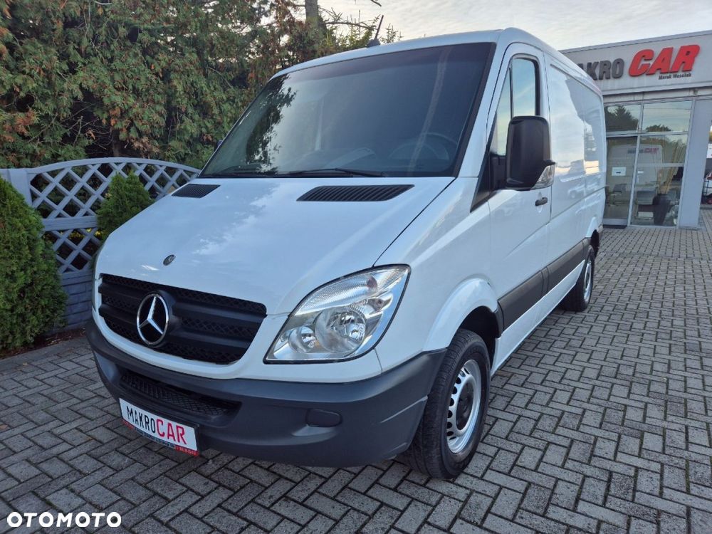 Mercedes-Benz Sprinter - 1