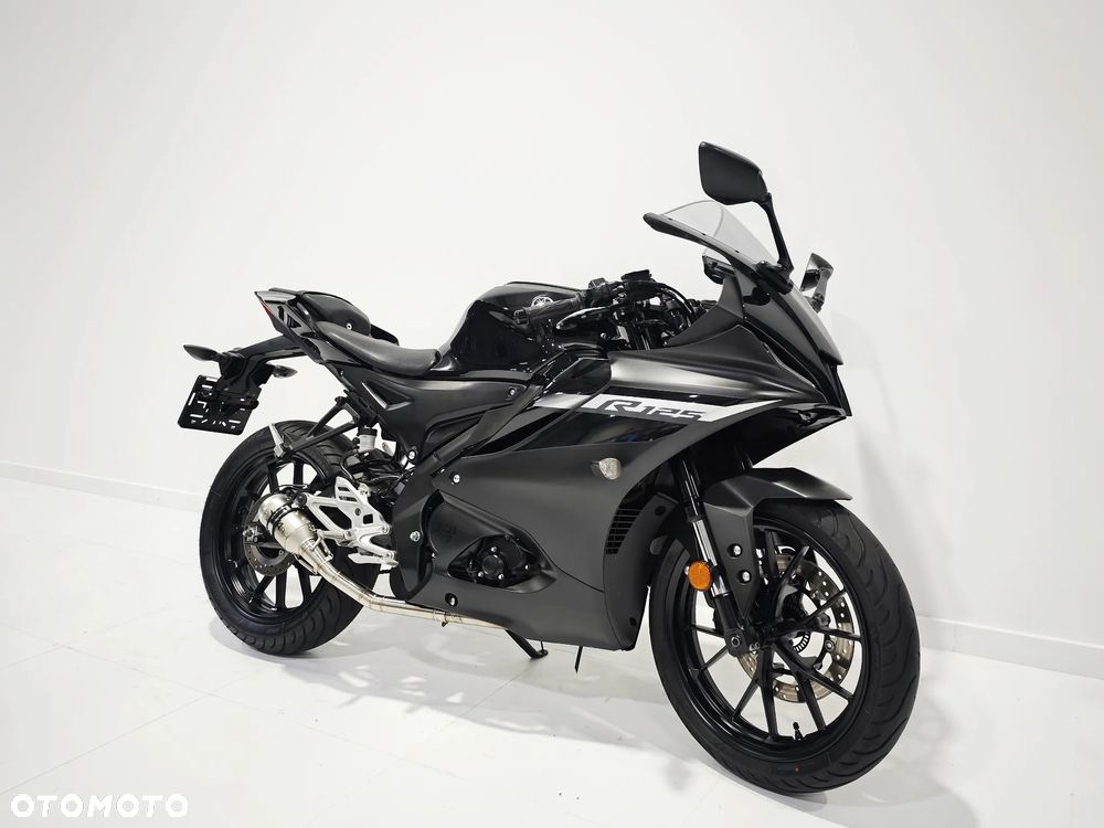 Yamaha YZF - 3