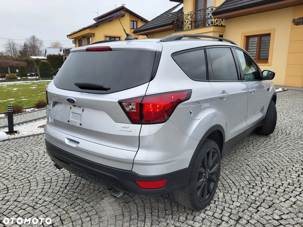 Ford Kuga - 20