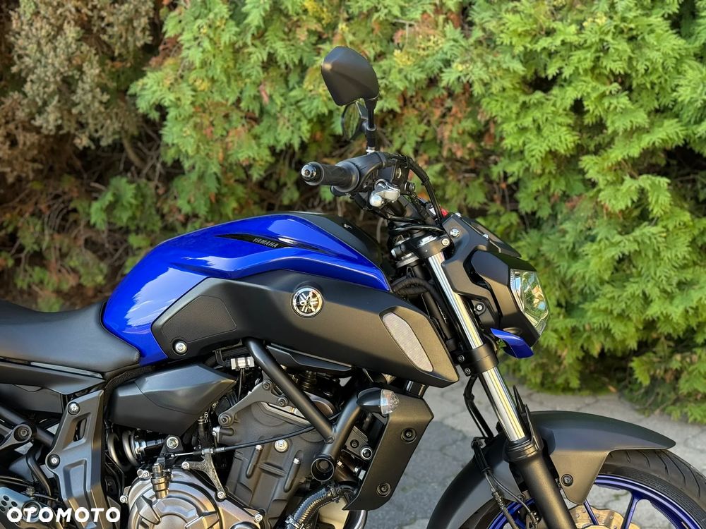 Yamaha MT - 12
