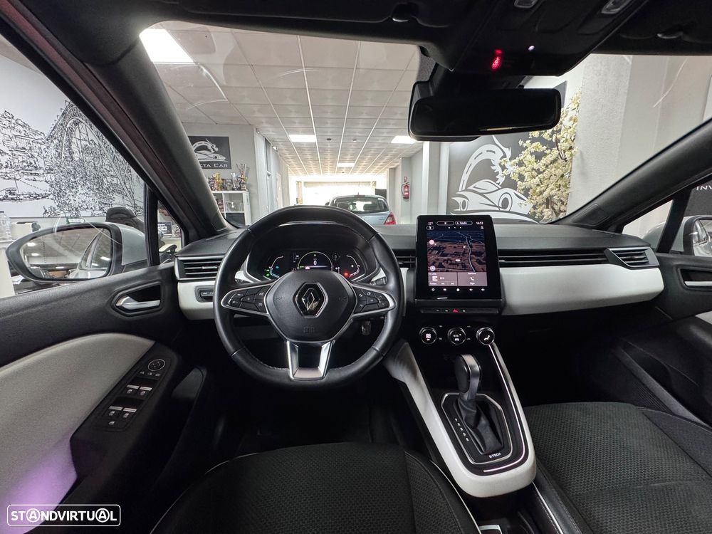 Renault Clio 1.6 E-Tech Initiale Paris - 24