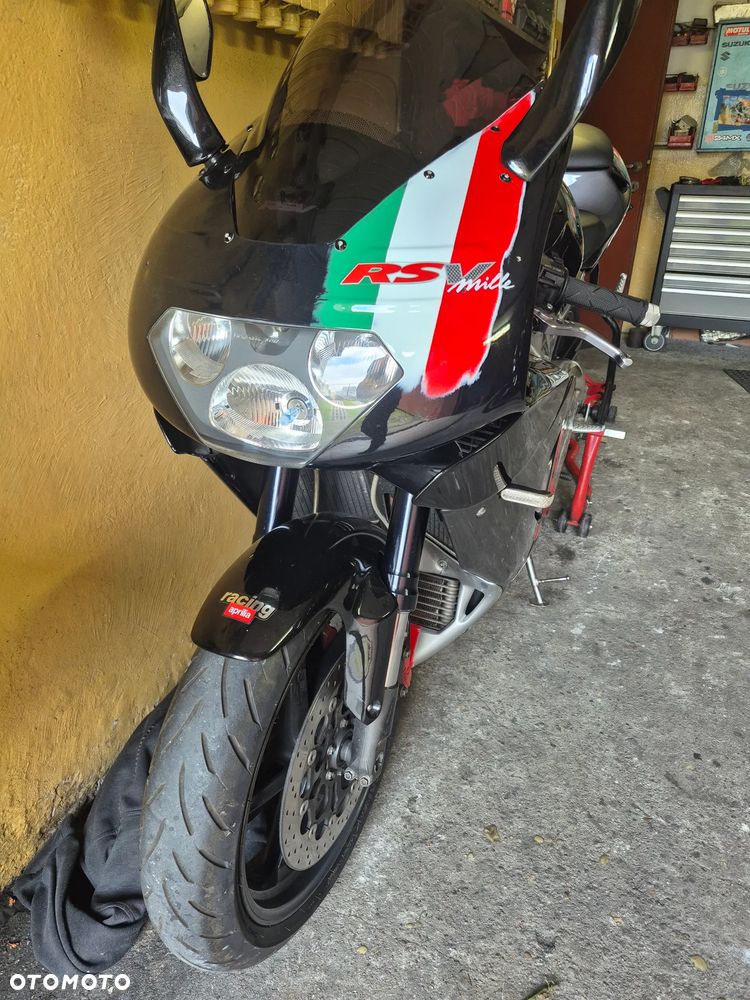 Aprilia RSV - 9