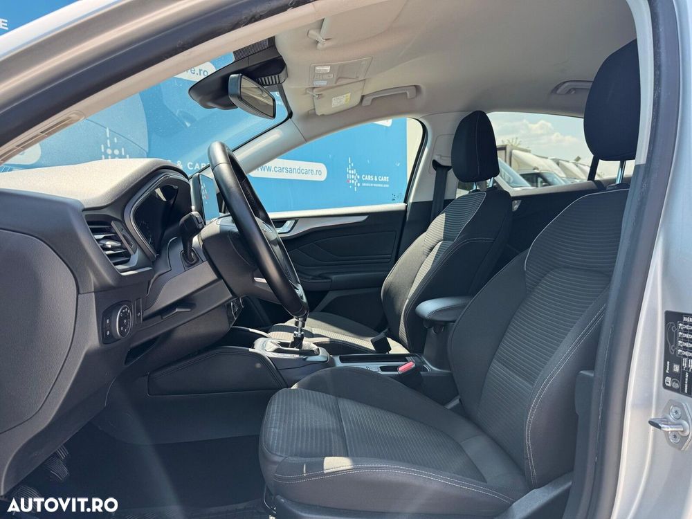 Ford Focus - 8