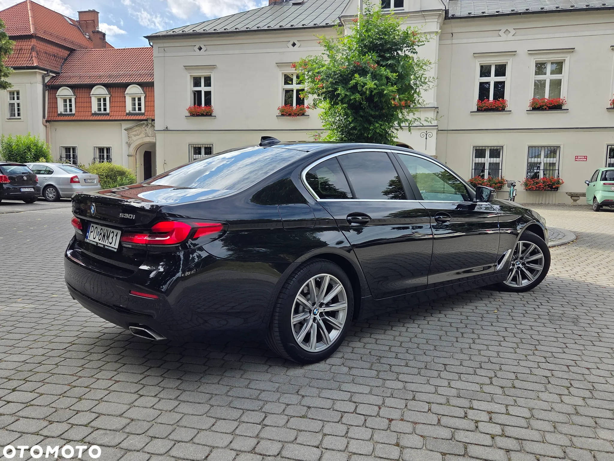 BMW Seria 5 530i xDrive - 14