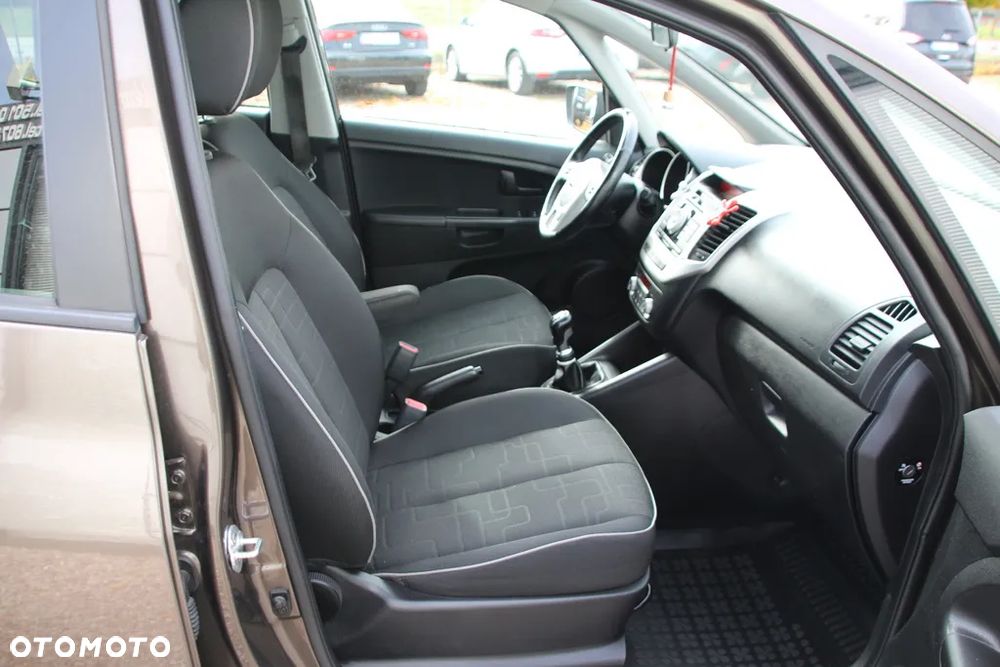 Kia Venga 1.4 CVVT Attract - 17