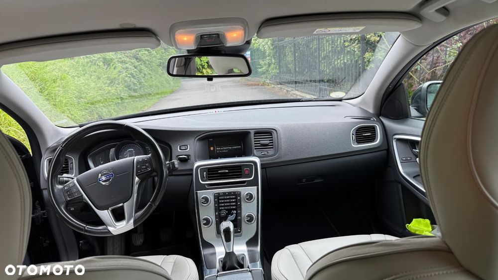 Volvo V60 D4 Drive-E Ocean Race - 6
