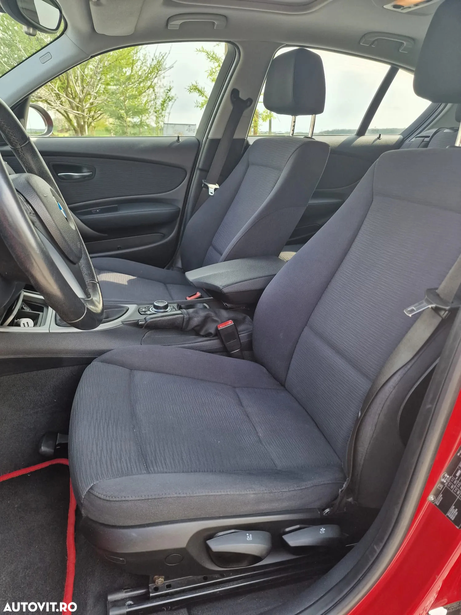 BMW Seria 1 116d - 8