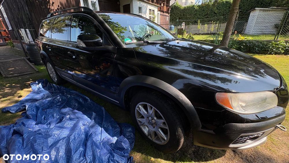 Volvo XC 70 D5 AWD Momentum - 4