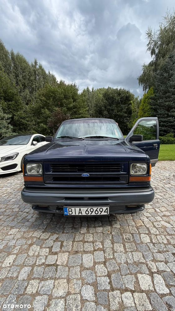Ford Explorer - 12