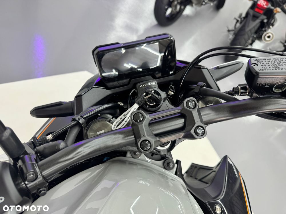 Honda CB - 24