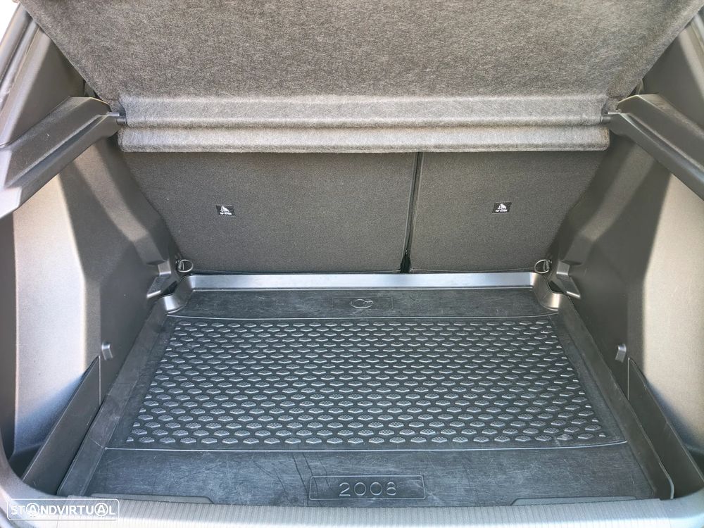 Peugeot e-2008 50 kWh Active Pack - 49